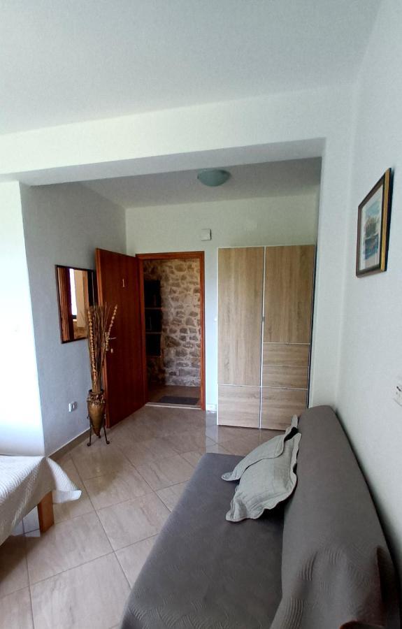 Apartmani Kremena Small Beach 200M Klek Buitenkant foto