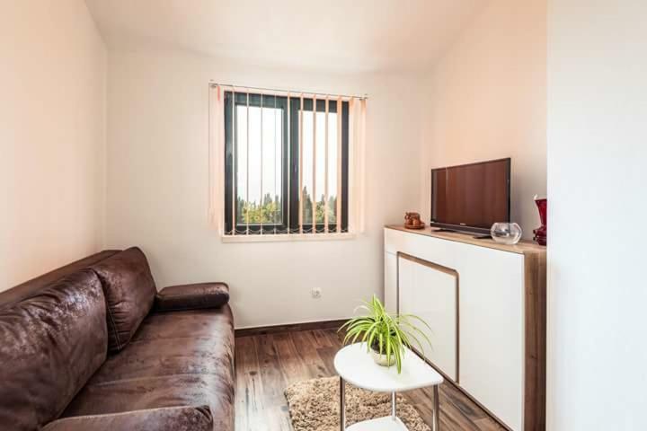 Apartmani Kremena Small Beach 200M Klek Buitenkant foto
